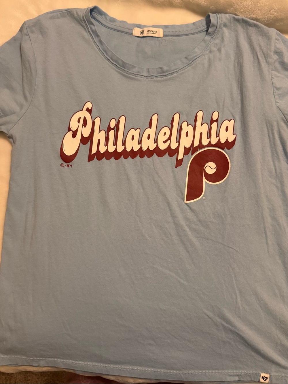 47 Brand Philadelphia Script Tee in Light Blue with Maroon Accent